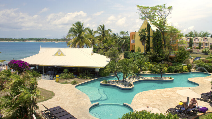 Tropikist Beach Hotel & Resort